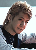 Tetsuya Komuro